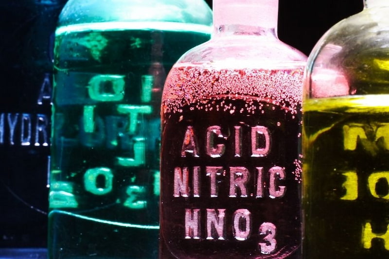 Ứng dụng thực tế của axit nitric là gì