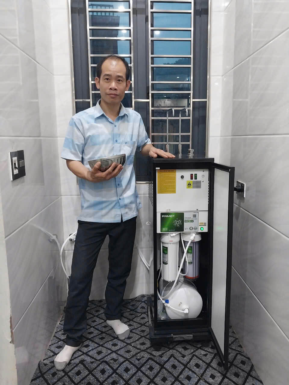 Cách sử dụng máy lọc nước nóng lạnh tiết kiệm điện