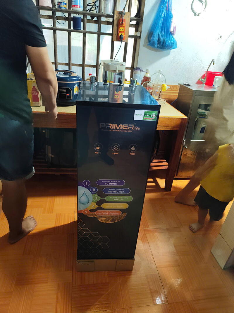 Nước lọc từ máy lọc nước